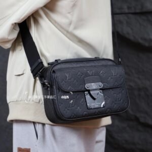 Lv Bag 4