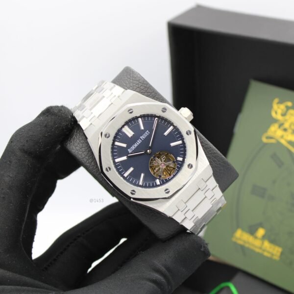 Elegant Wrist Watch