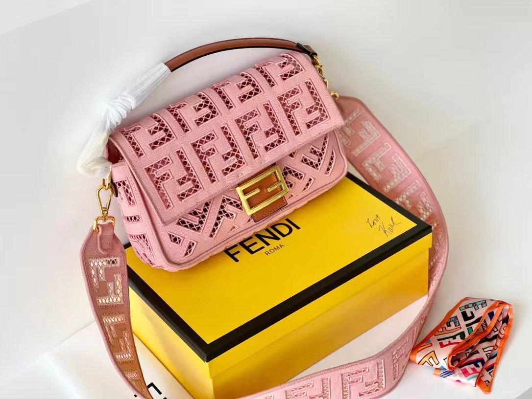 Hand Carry Bags - Image 4