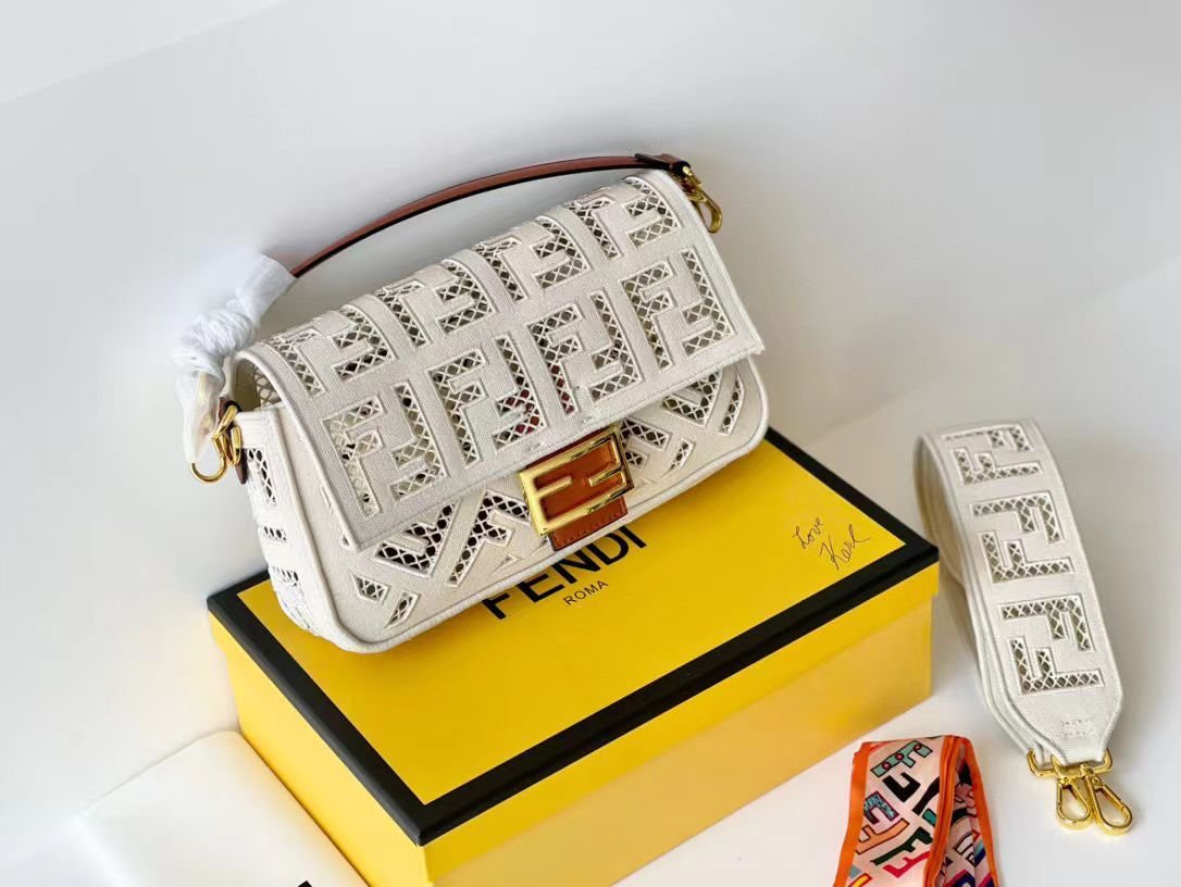 Hand Carry Bags - Image 2