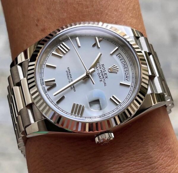 Elegant Wrist Watch