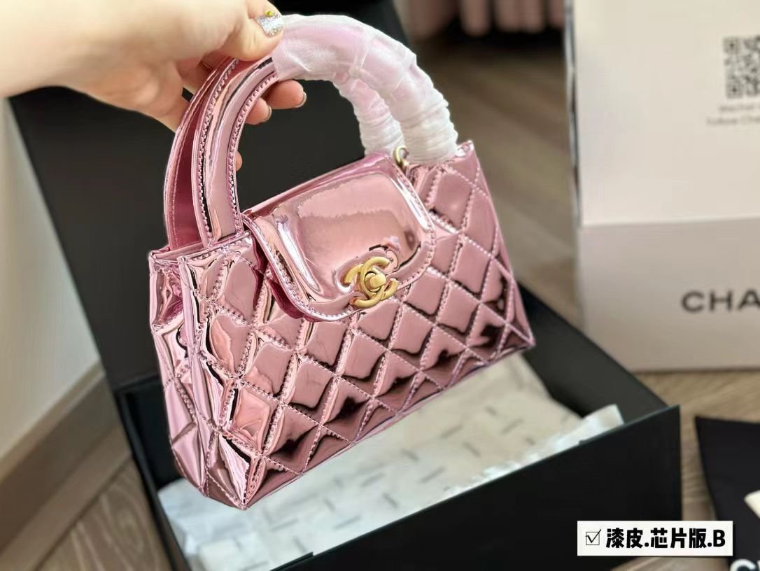 Hand Carry Bags - Image 3