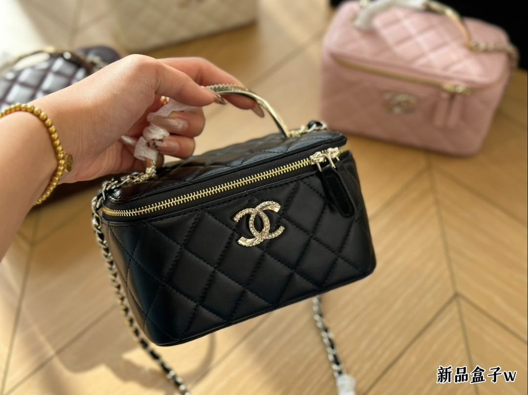 Hand Carry Bags - Image 2