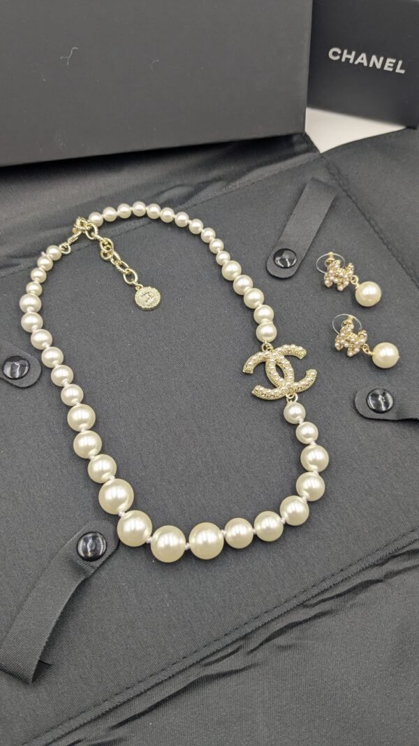 Elegant Branded Jewellery