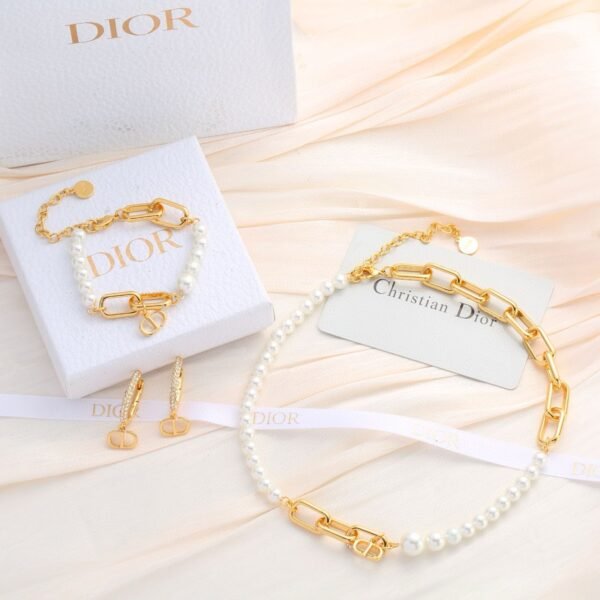 Elegant Branded Jewellery
