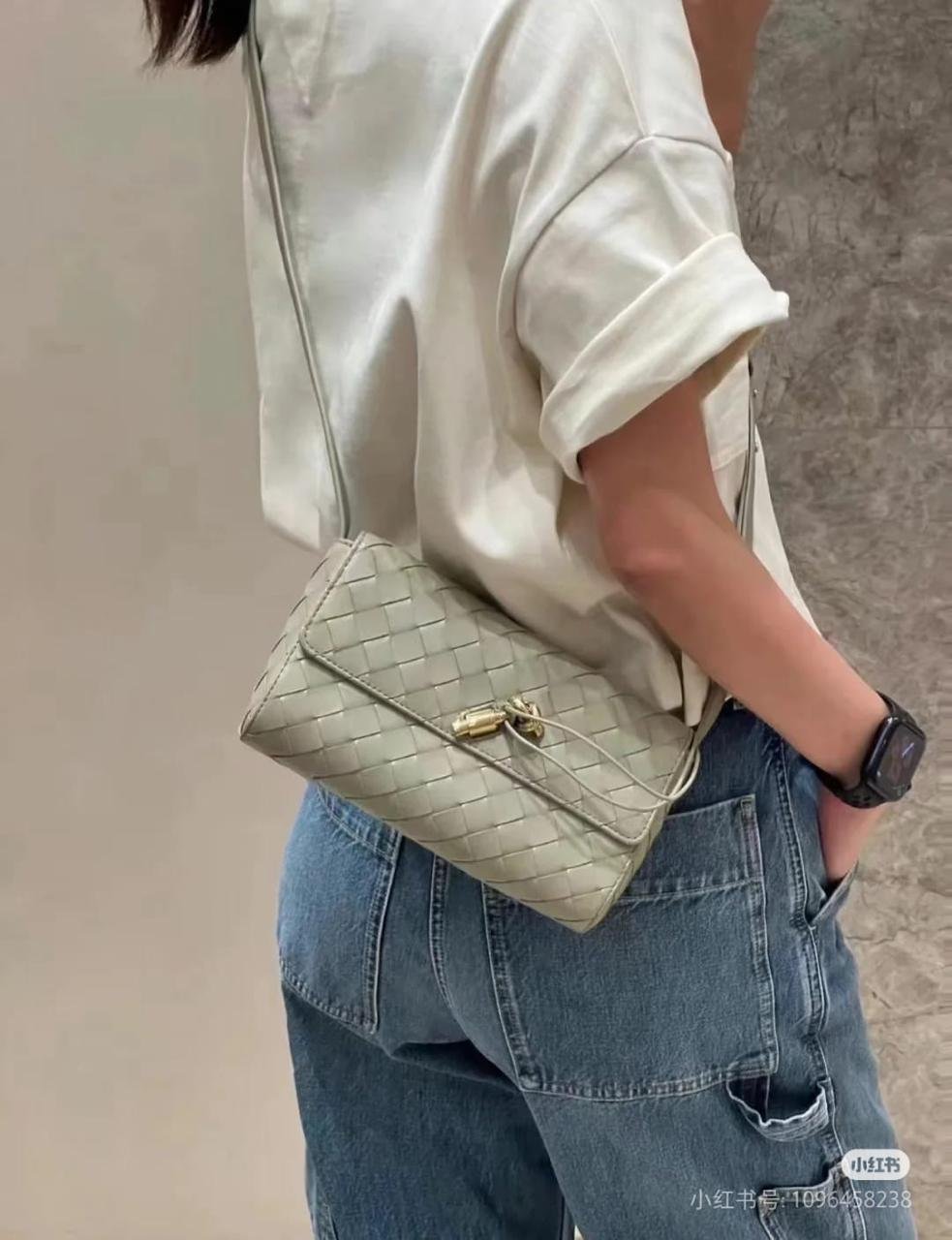 Hand Carry Bags - Image 2