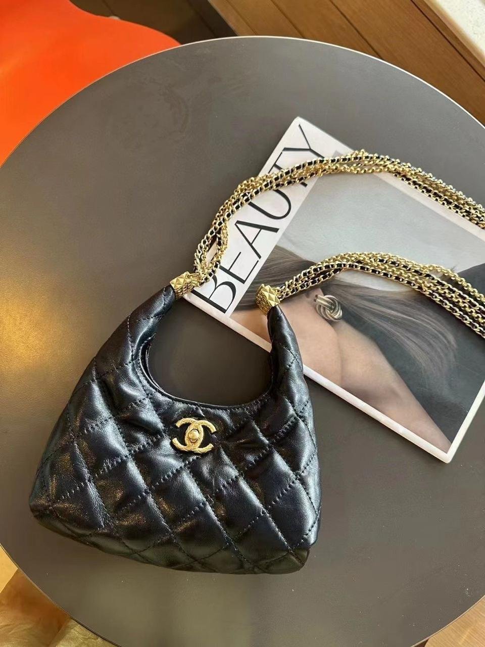 Hand Carry Bags - Image 3