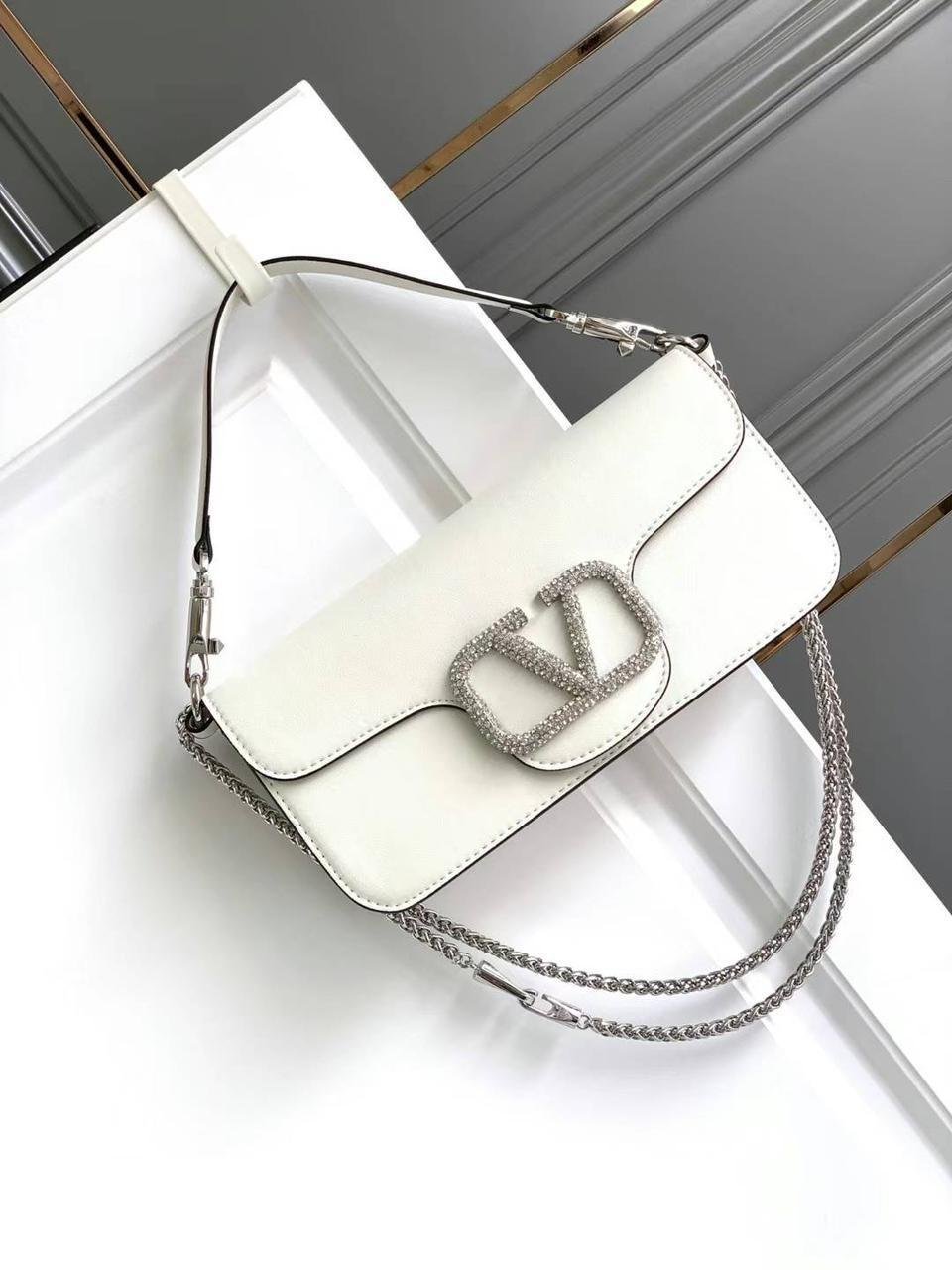 Hand Carry Bags - Image 3