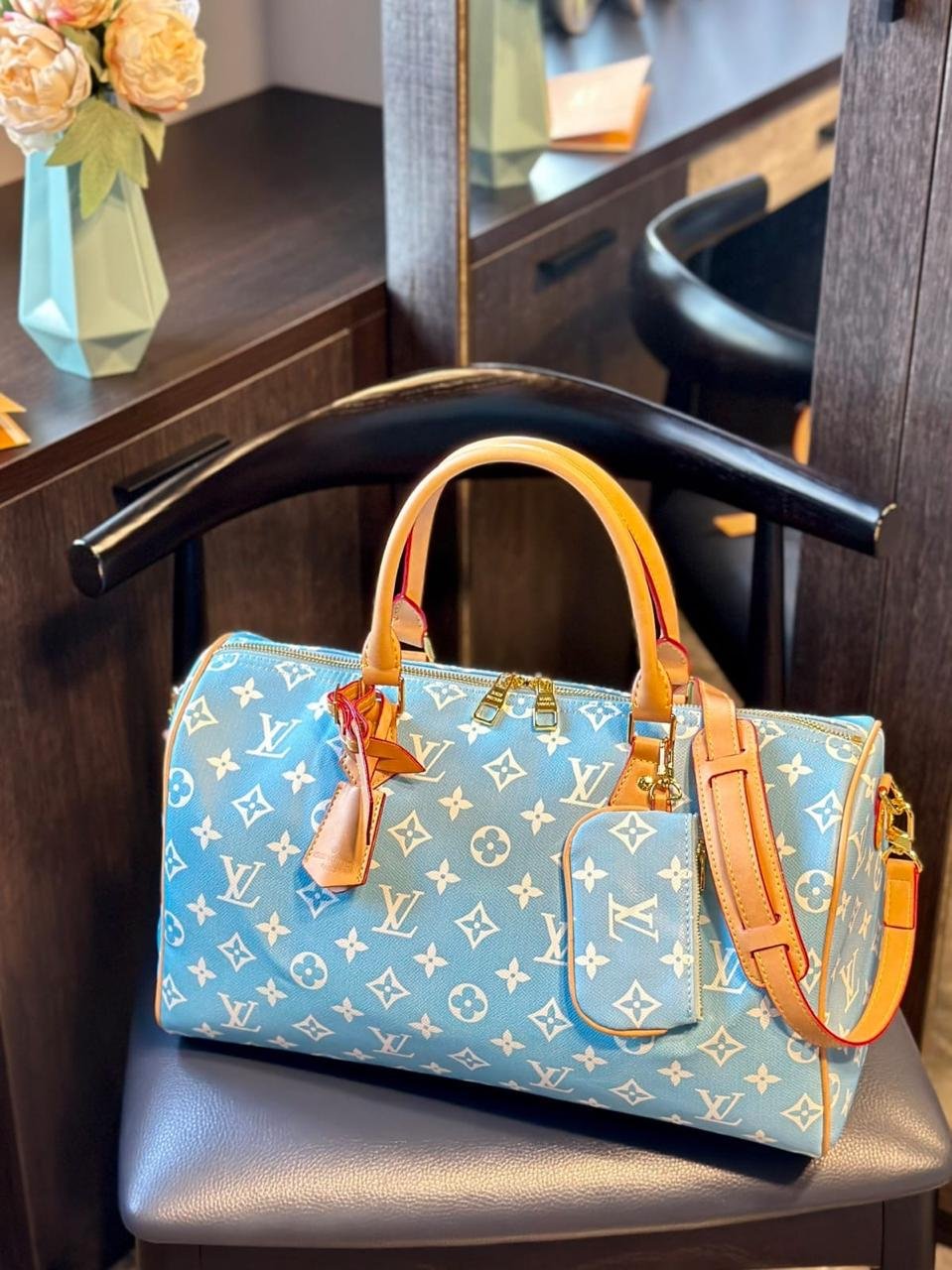 Hand Carry Bags - Image 7