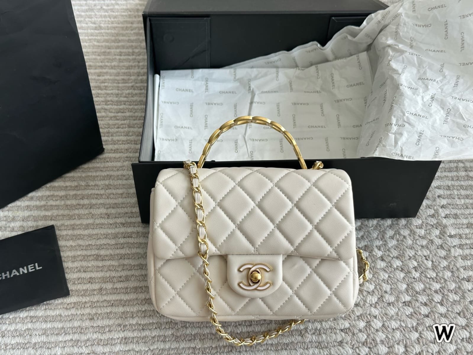 Hand Carry Bags - Image 4