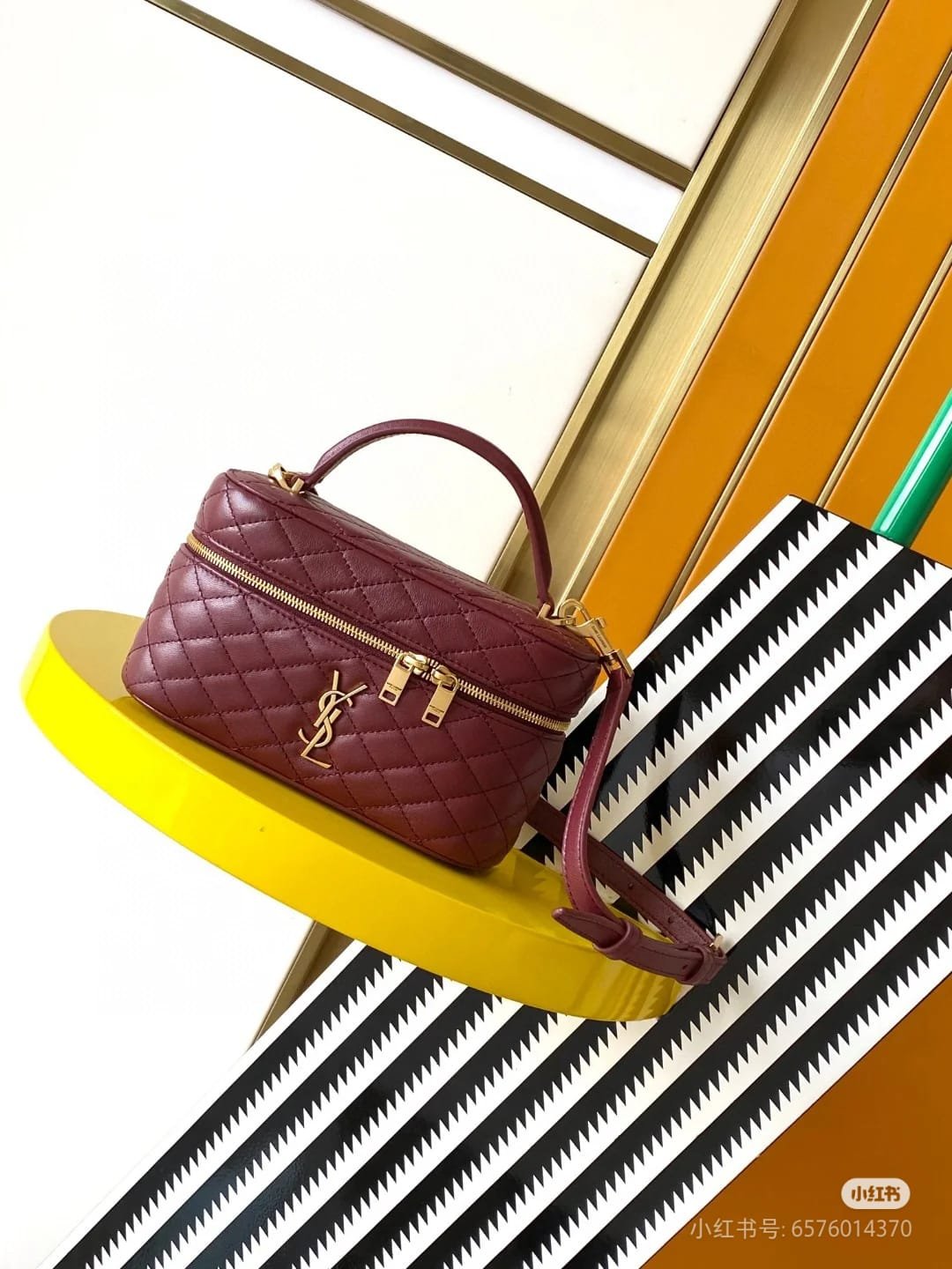 Hand Carry Bags - Image 4