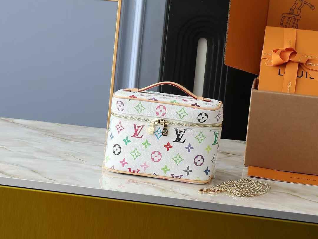 Hand Carry Bags - Image 2