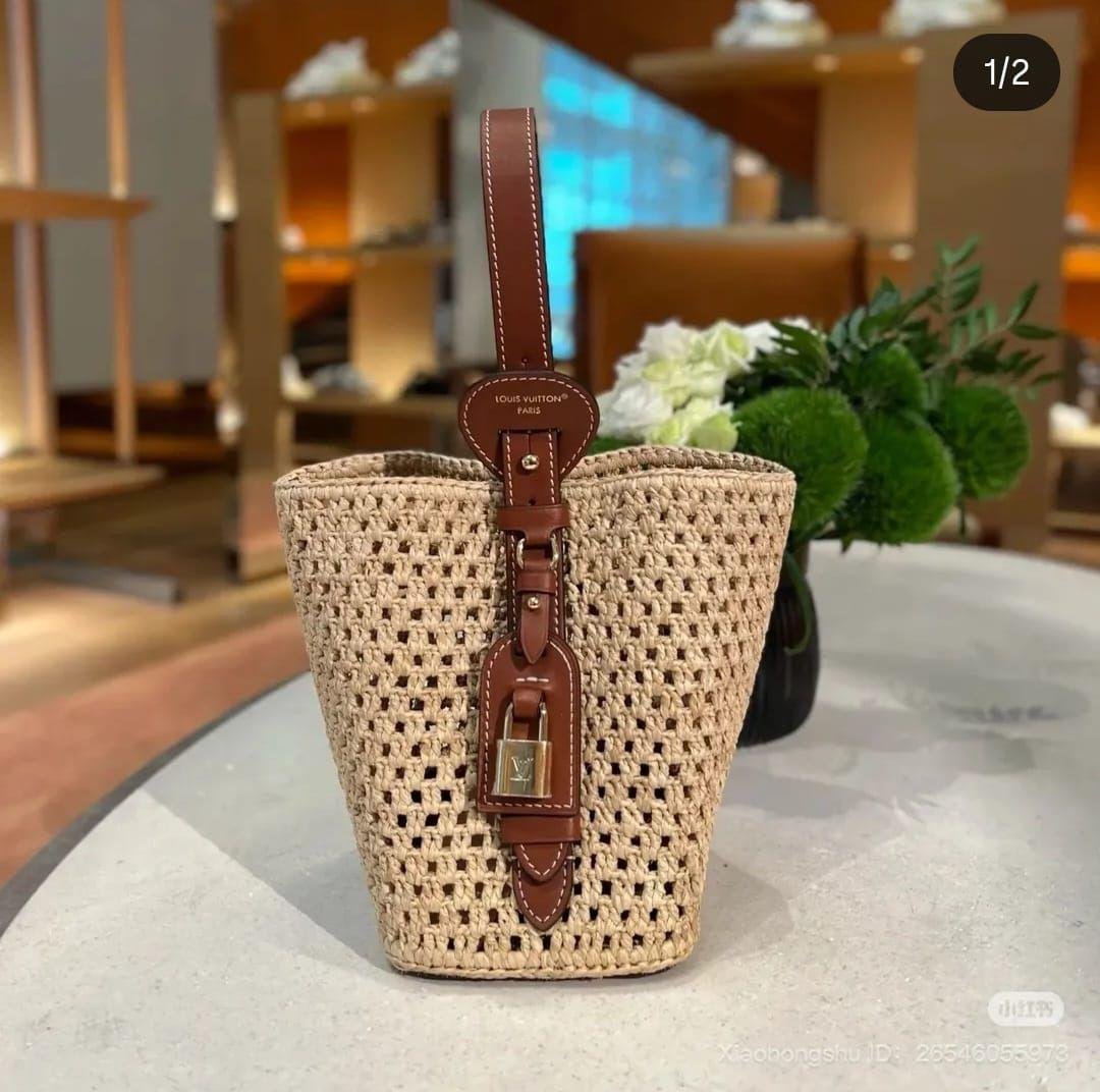 Hand Carry Bags - Image 3