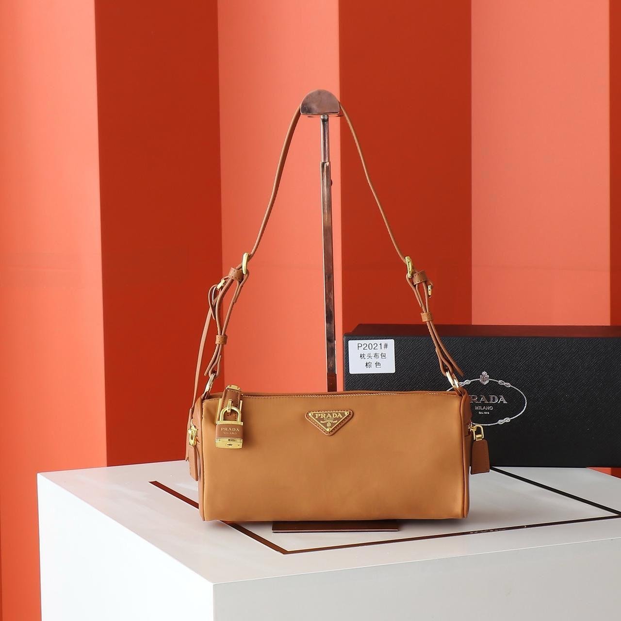 Hand Carry Bags - Image 2